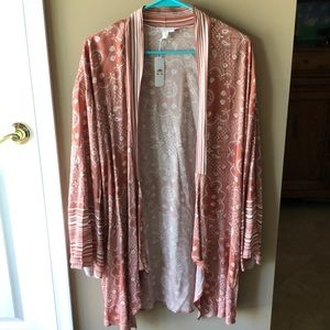 Charming Charlie coral kimono NWT
